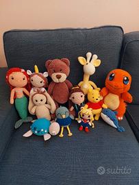 Peluche fatti a mano all'uncinetto