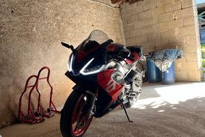 aprilia rs660