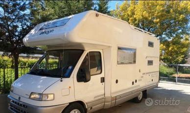 camper mansardato