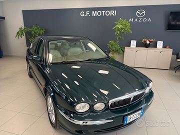 Jaguar X-Type 2.5 V6 24V cat Executive