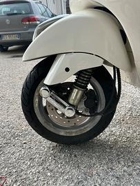 Vespa lx50