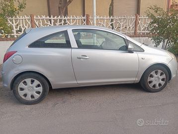 Opel Corsa D 1200cc anno 2010