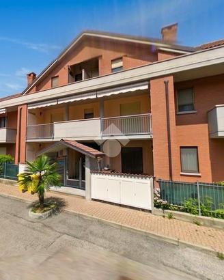 3 LOCALI A GASSINO TORINESE