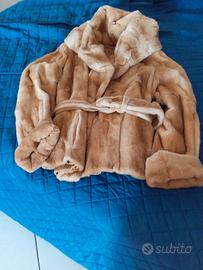 giacca corta di pelliccia 