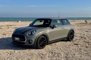 MINI ONE 2018