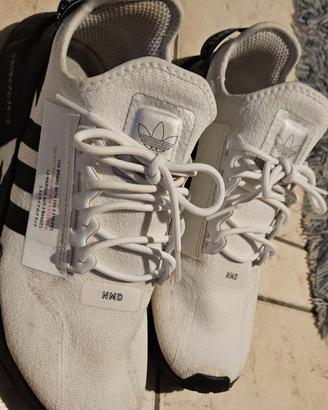 Adidas NMD R1 V2