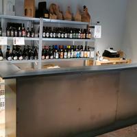 Alimentari con mescita enoteca beershop