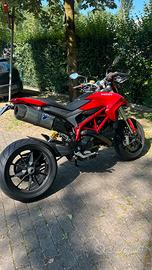 Hypermotard 939