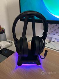 Stand Razer Chroma per cuffie con hub USB