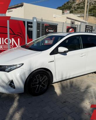 TOYOTA Auris TS 1.8 Hybrid Lounge