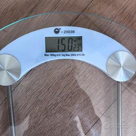 Bilancia digitale in vetro