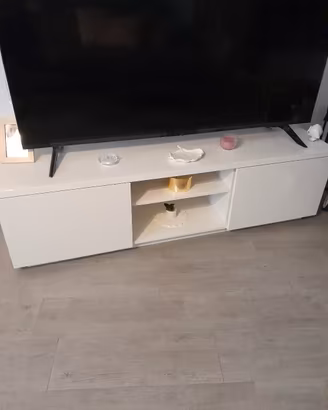 Mobile bianco laccato tv