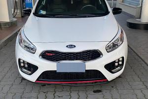 Kia ceed 16 T GDI LIMITED EDITION full optional