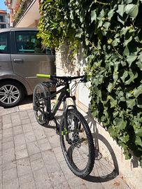 Cube Aim Hardtail MTB Shimano Tourney 8V 29”