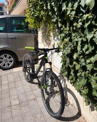 Cube Aim Hardtail MTB Shimano Tourney 8V 29”