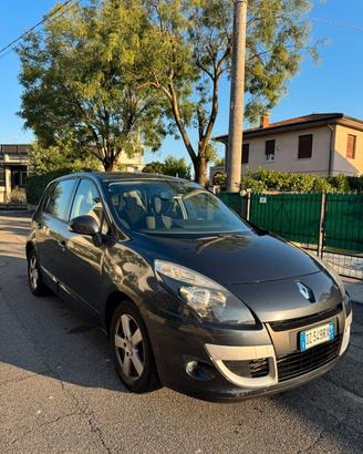 Renault Scenic Scénic X-Mod 1.5 dCi 110CV Luxe