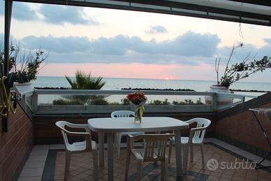 Tricamere Panoramico sul MARE