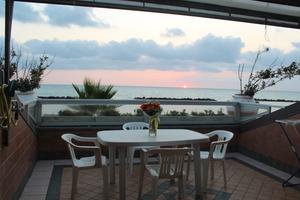 Tricamere Panoramico sul MARE