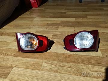 Faro retronebbia e retrmarcia