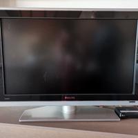 Televisore LCD Philips 37" con Ambilight