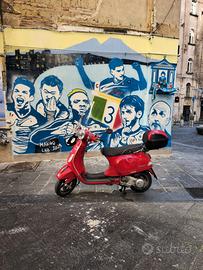 Piaggio Vespa 125 LX
