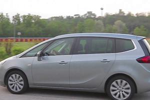 Opel Zafira tourer 7 posti gpl