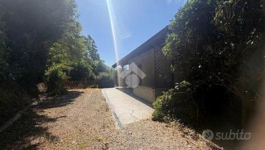 VILLA A SCHIERA A CASTAGNETO PO