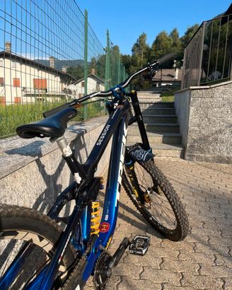 Trek Session 9 2024 Taglia L (29") - Downhill / DH