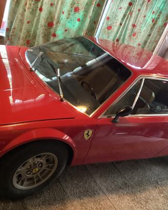 Ferrari 308gt4
