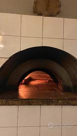 Forno per pizze con bruciatore