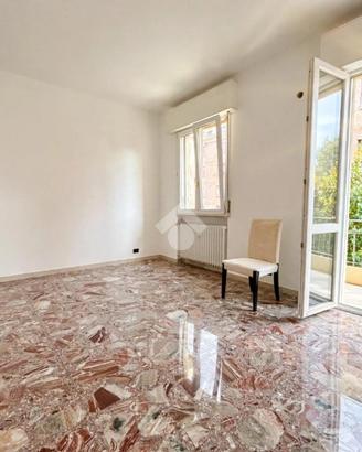 4 LOCALI A REGGIO NELL'EMILIA