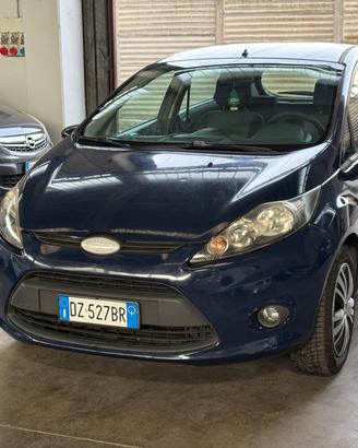 Ford Fiesta 1.4 5 porte Bz.- GPL Titanium