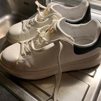 Scarpe sportive eleganti num 43