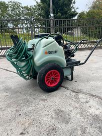 Carriola  irroratrice a scoppio comet