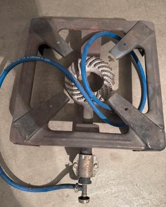 Fornello a gas, 3 vasche plastica,  pentola salsa