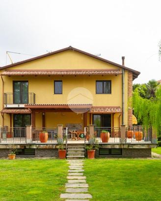 VILLA SINGOLA A BEINASCO