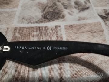 Occhiali da sole da donna marca Prada