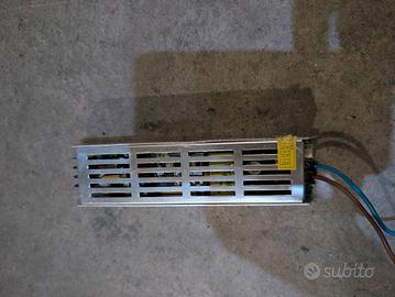 alimentatore 12v 