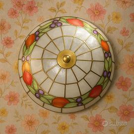 Plafoniera in mdreperla molto bella.