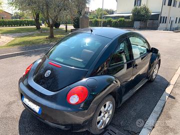 VOLKSWAGEN New Beetle - 2008