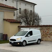 Ford Transit Courier Anno 2015 Km 138.000