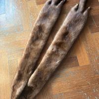 Coppia di colli in pregiata pellicia visone