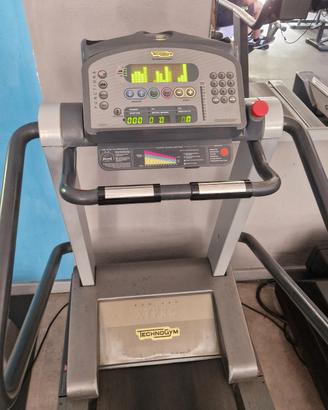 tapis roulant technogym 
