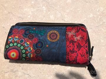 Portafoglio donna Desigual