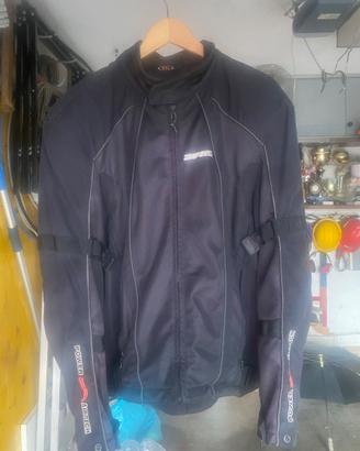 Giacche e caschi e altro