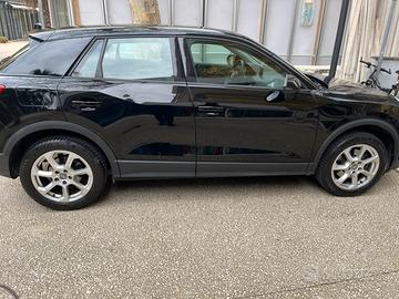 Audi q2 perfette condizioni meccanica ed esterni
