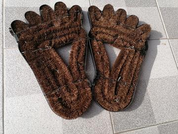 Zerbino a forma di piedoni