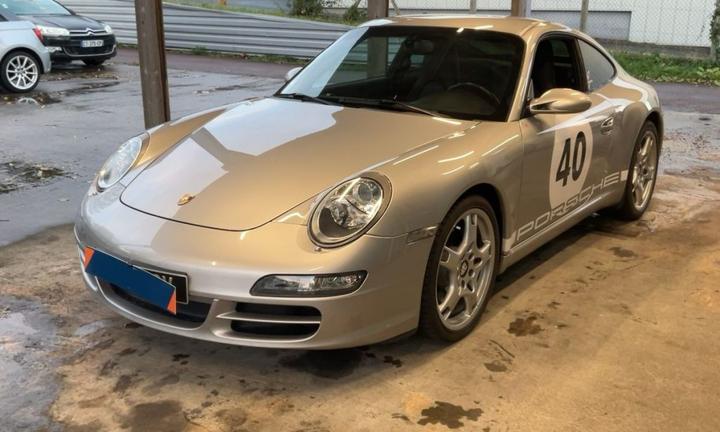 PORSCHE 911 Carrera Coupé