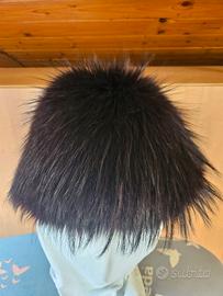 Colbacco in pelliccia nera 