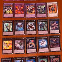Lotto di 374 carte miste Yu-Gi-Oh!